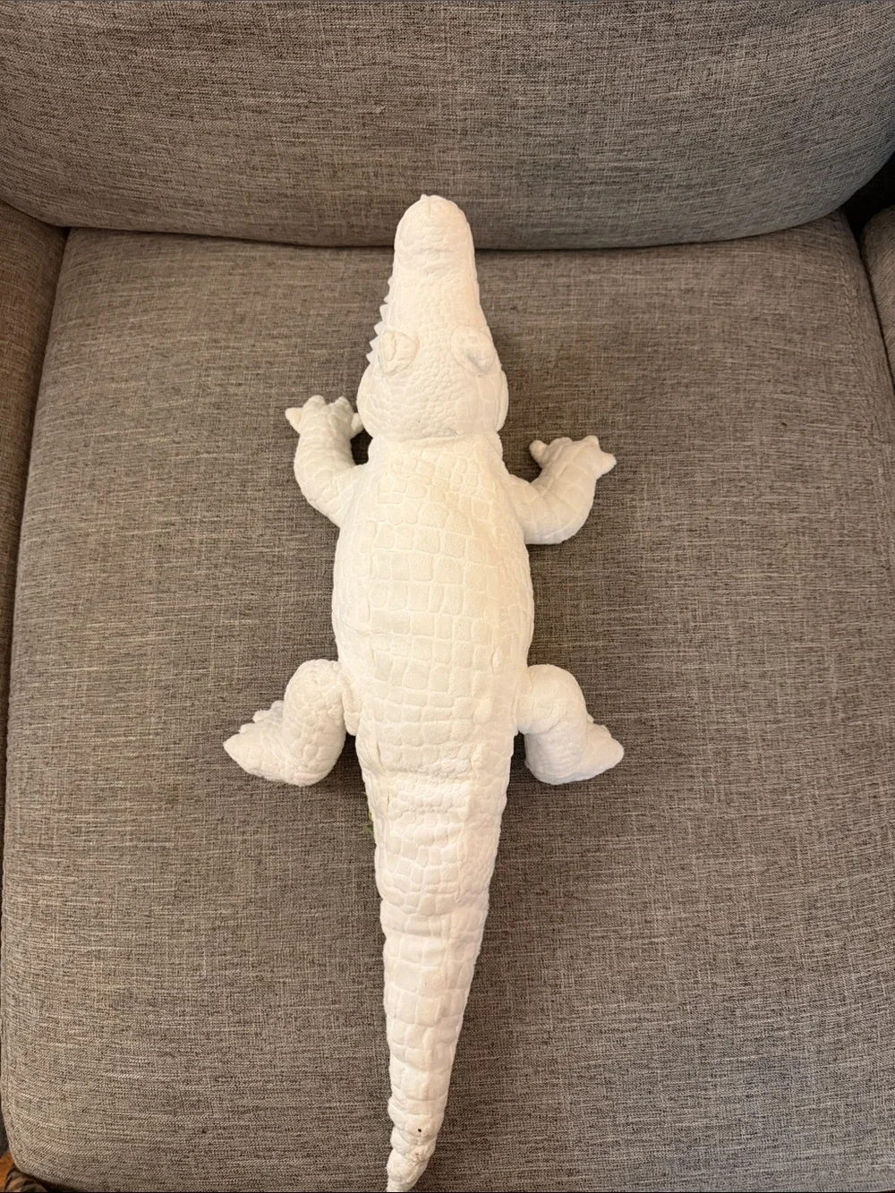 Plush White Alligator Pet Toy - Soft Reptile Plush